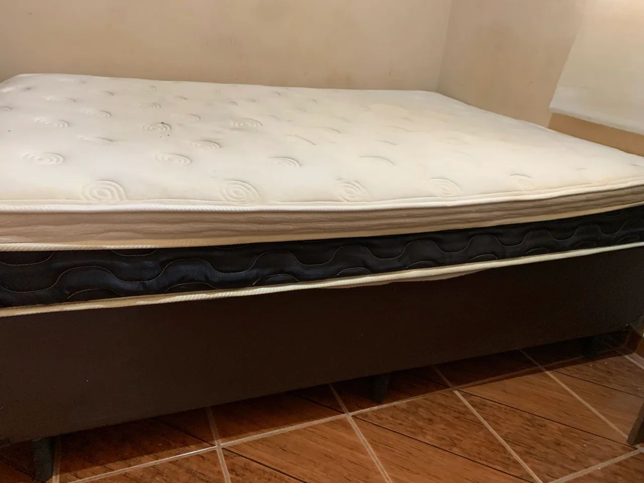 Colchão casal com base 