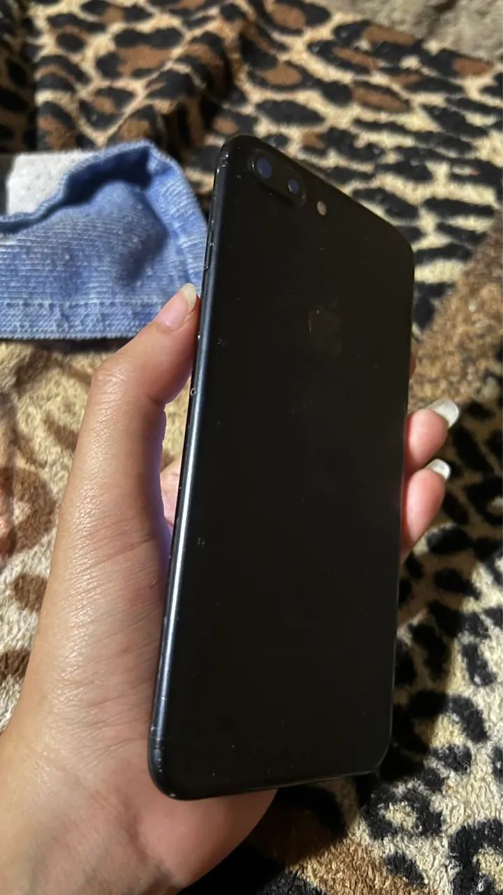 iPhone 7 Plus 128g pra sair logo - Foto 3