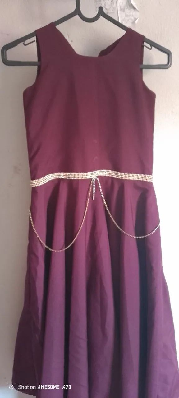 Vestido de festa com calda