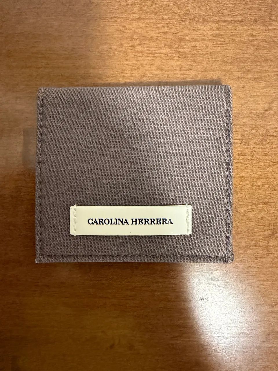 Carteira Carolina Herrera
