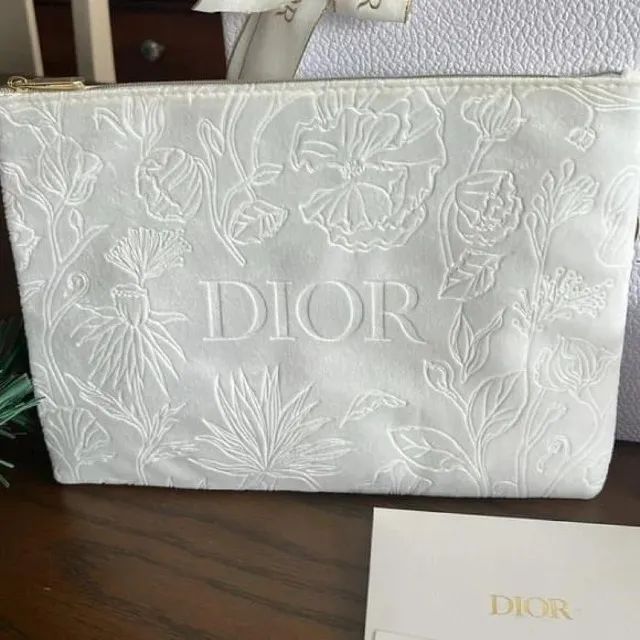 necessaire da Dior.