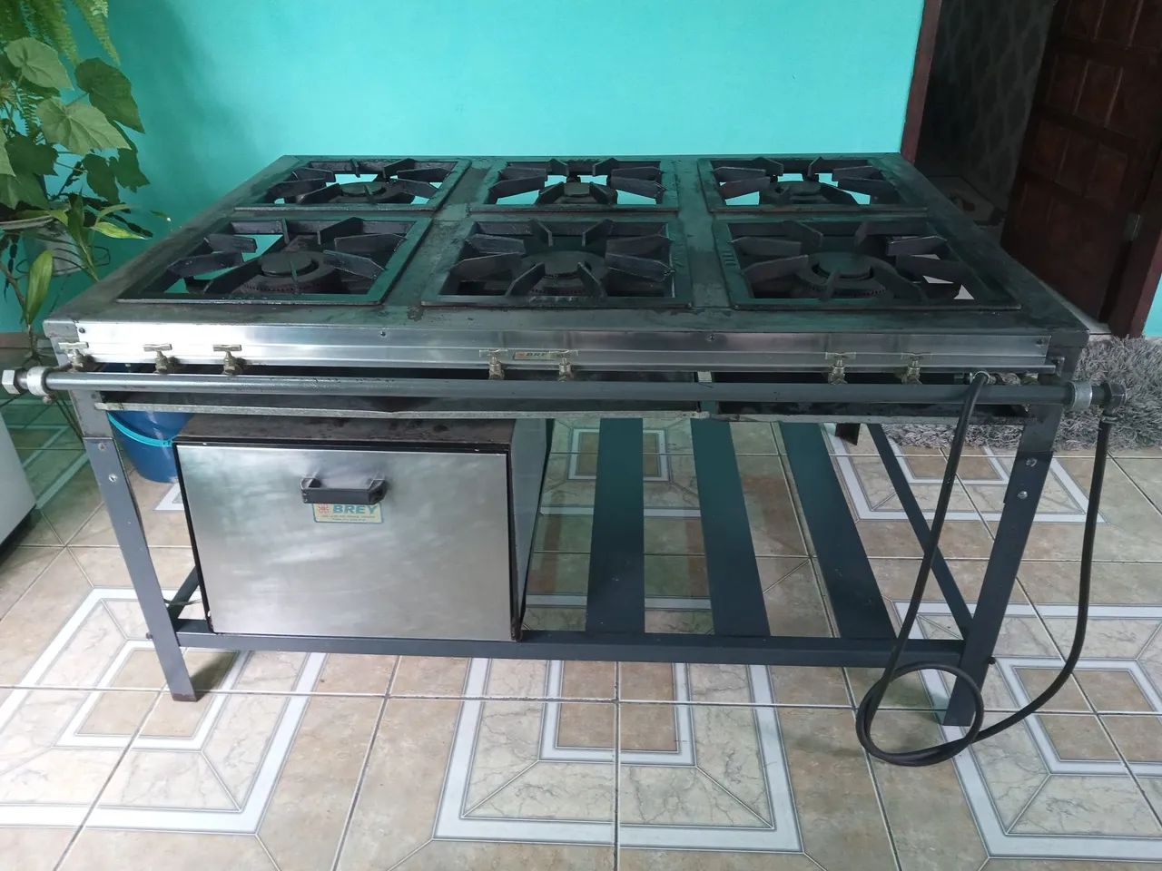 Fogão industrial 6 bocas 