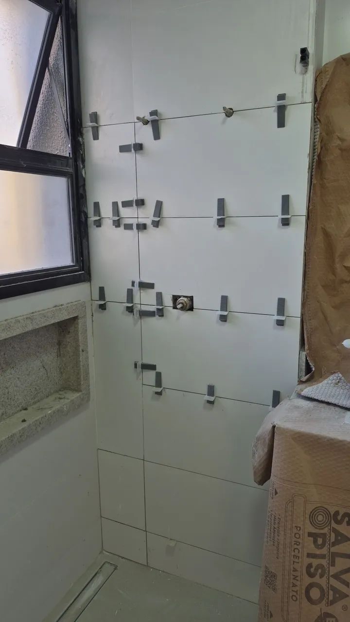 PRECISA DE   PEDREIRO AZULEJISTA  - Foto 5