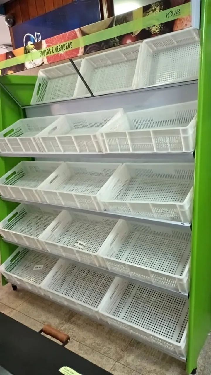 CAIXA HORTIFRUTI POLAR 1,90M 12 CAIXAS