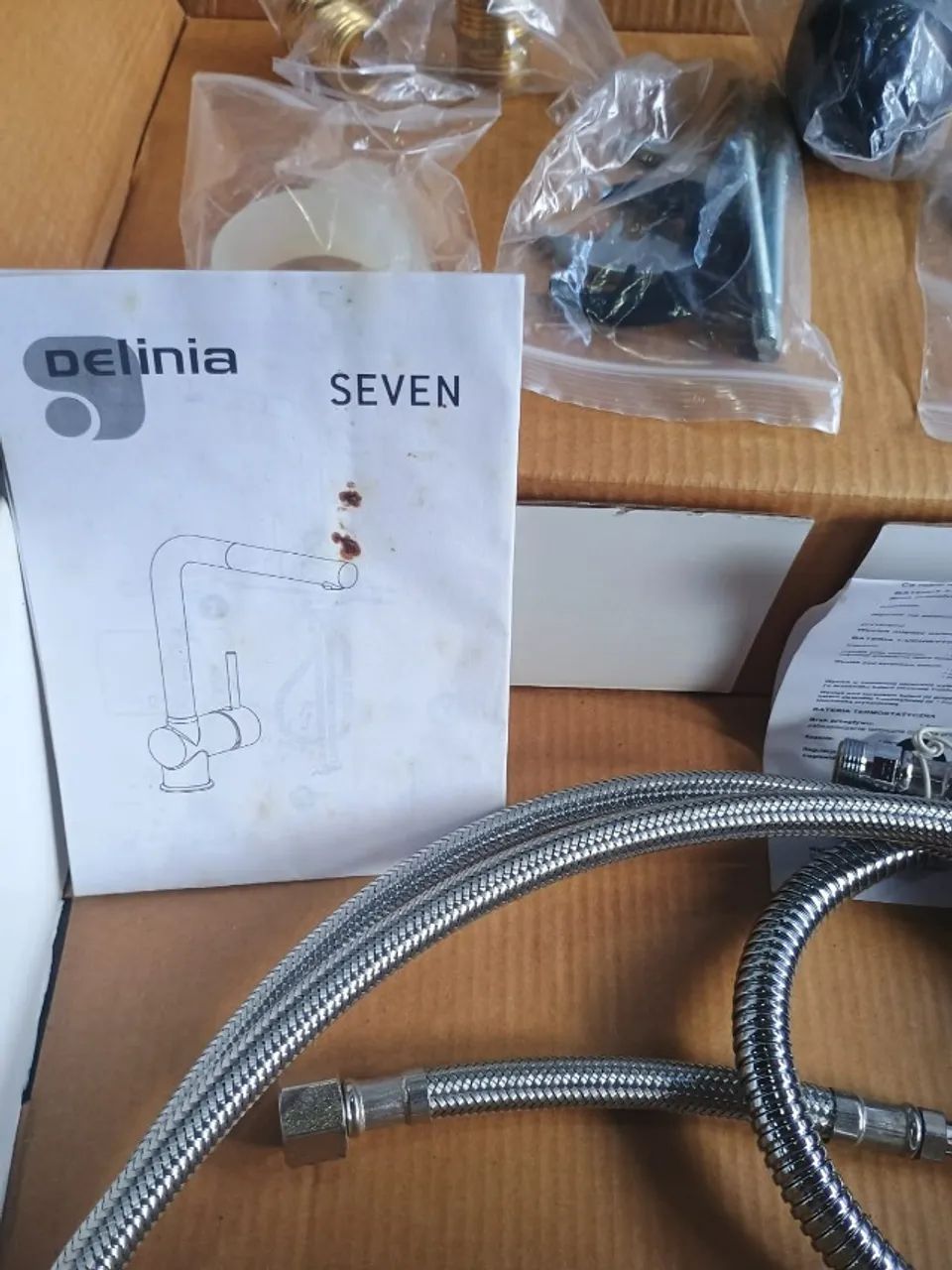 Torneira Delinia Modelo Seven com flexível  - Foto 3