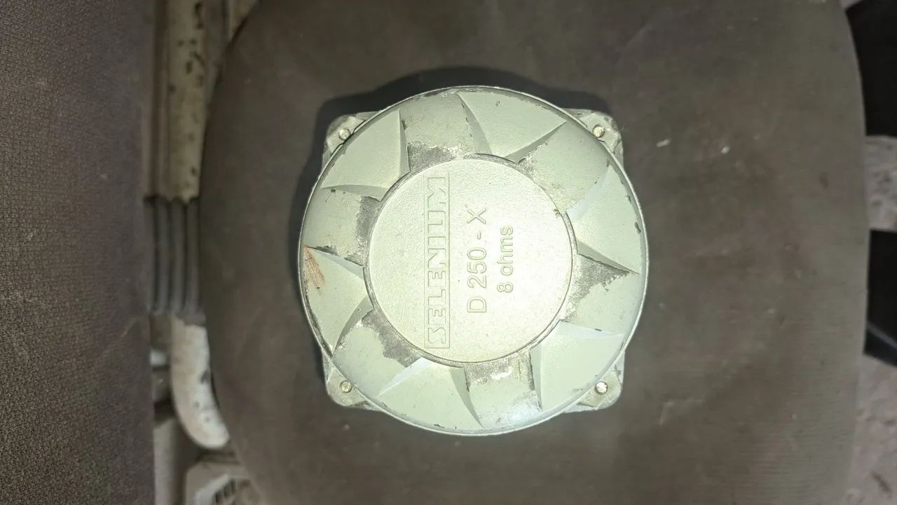 Corneta D 250
