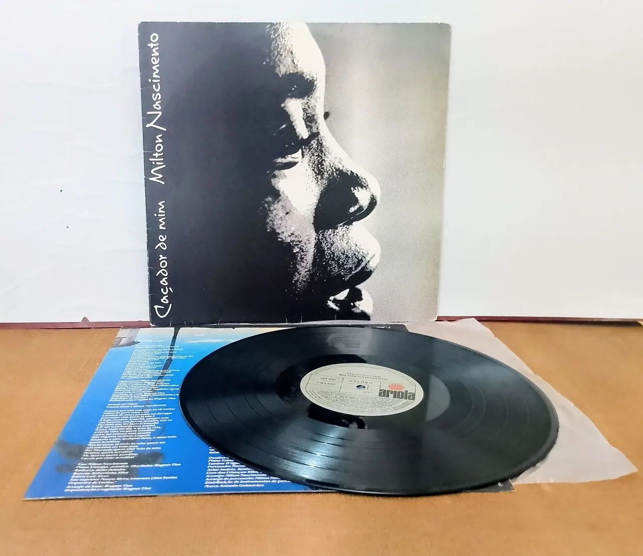 Lp Milton Nascimento - Caçador de Mim/De época/Com Encarte/Excelente  - Foto 2