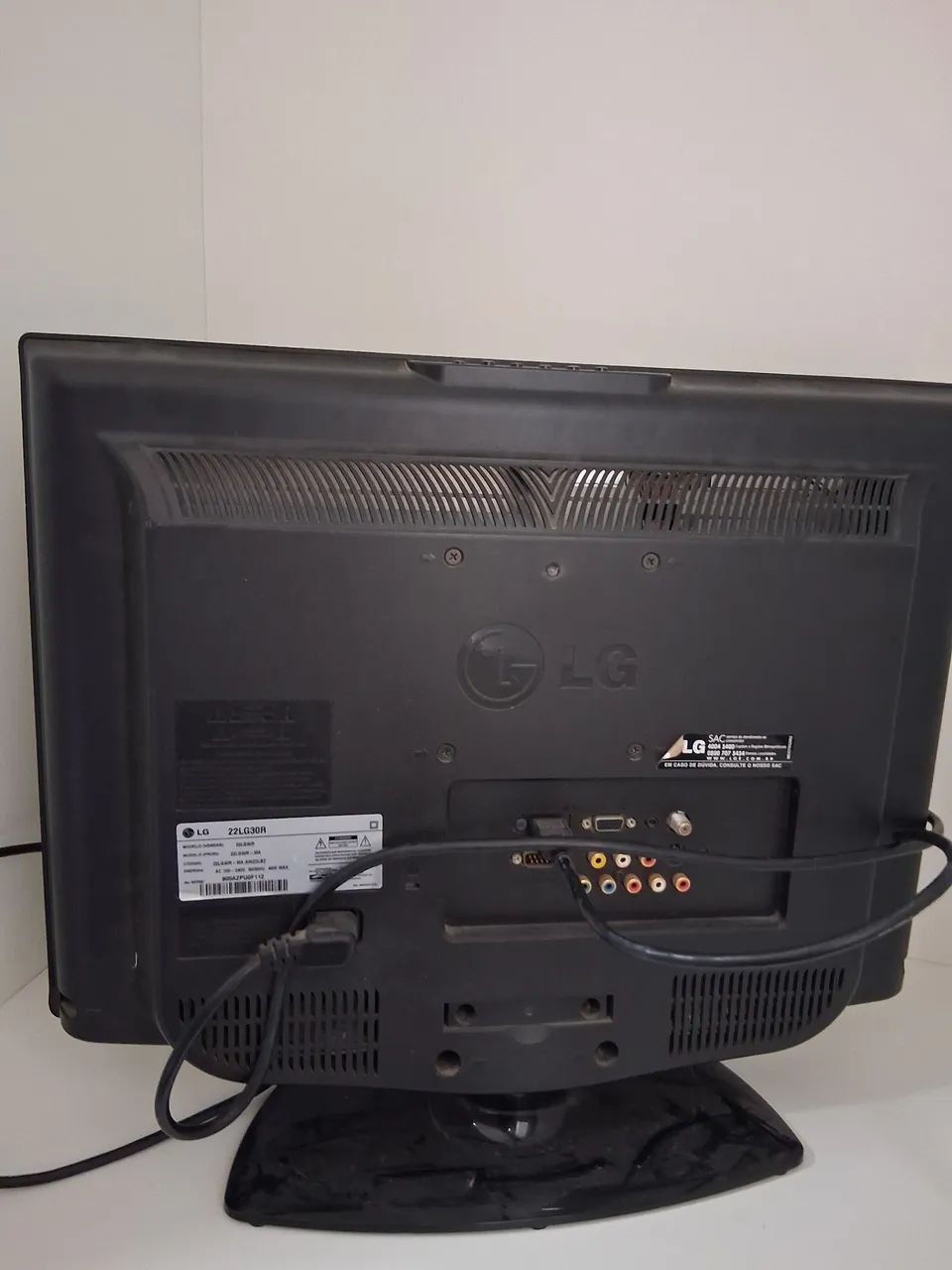 Televisão LG 22 polegadas original com tela quebrada - Foto 2