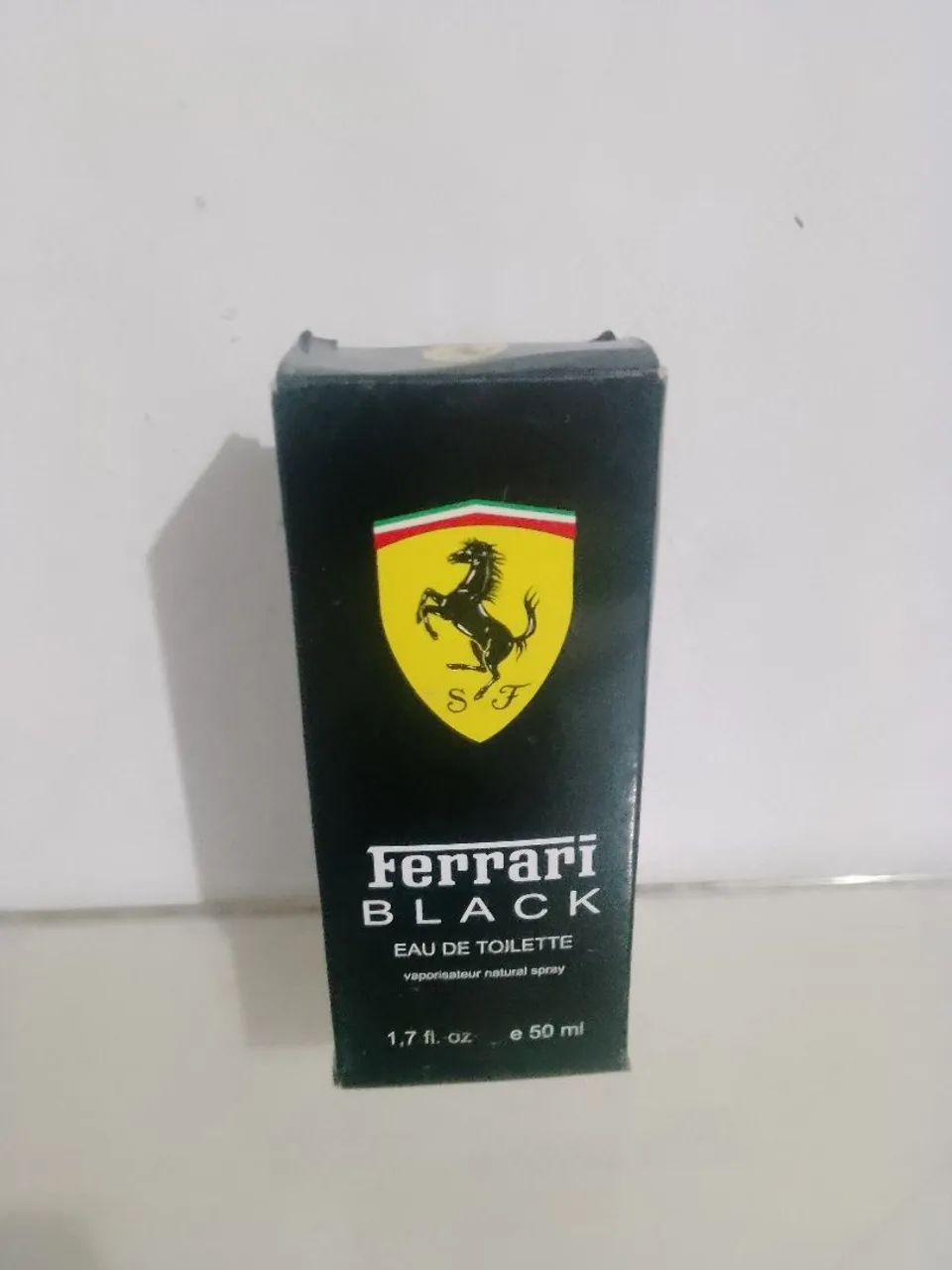 Vendo perfumes pequenos e grandes de várias marcas e modelos.