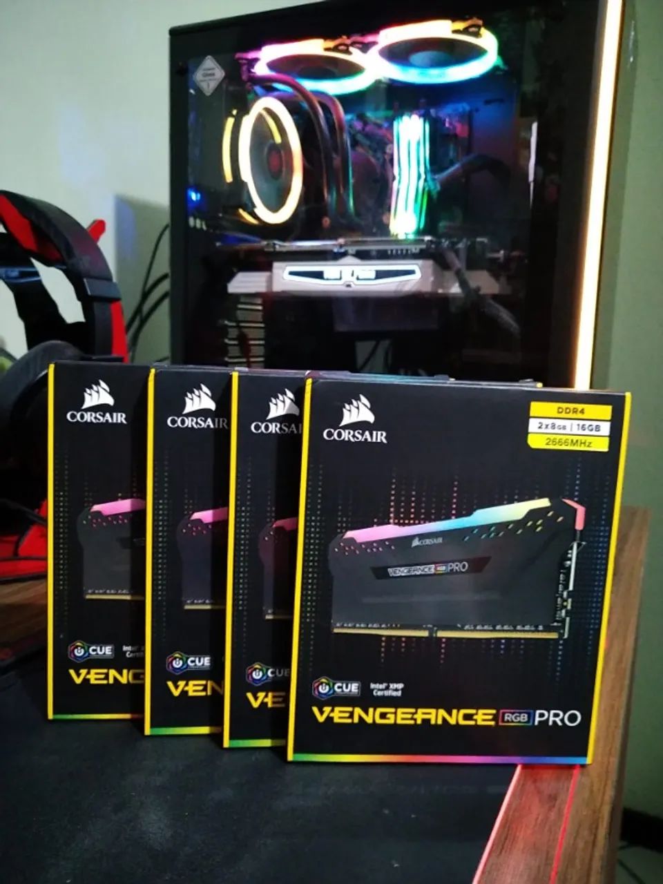 Memória DDR4 16GB 2x 8GB Corsair 2666Mhz Lacrada - Memória RAM