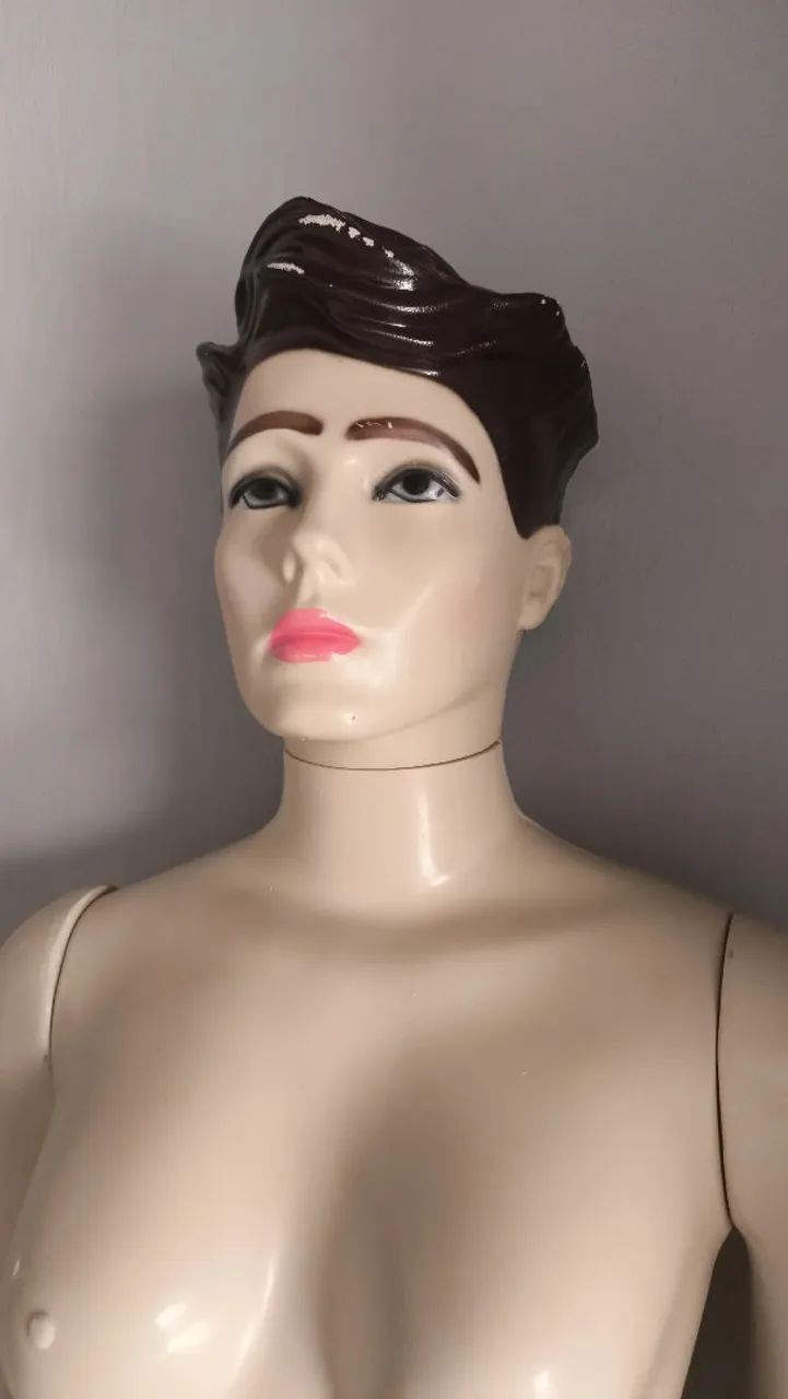 Manequin feminino completo, bem conservado. - Foto 2