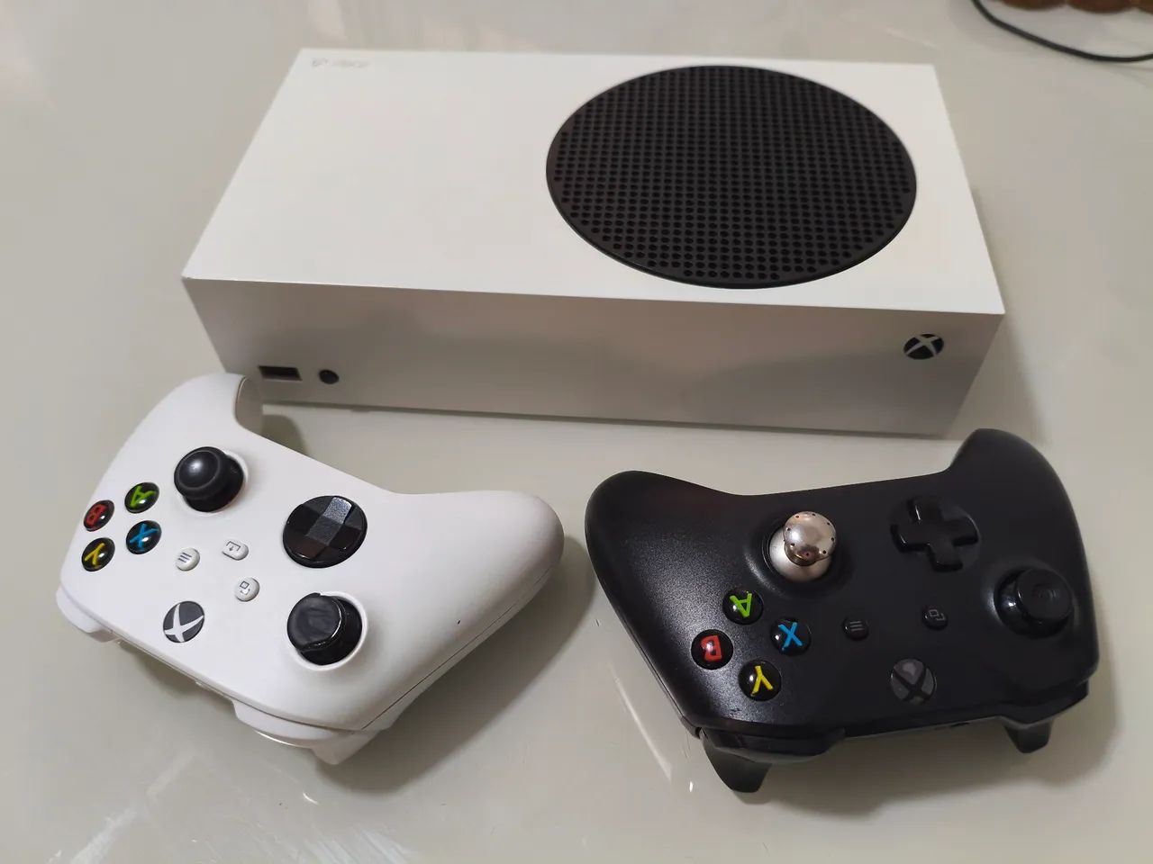 Xbox séries a DOIS CONTROLES - Foto 3