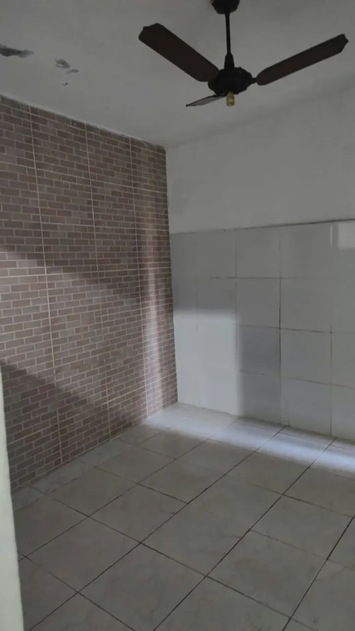 Aluga se uma casa