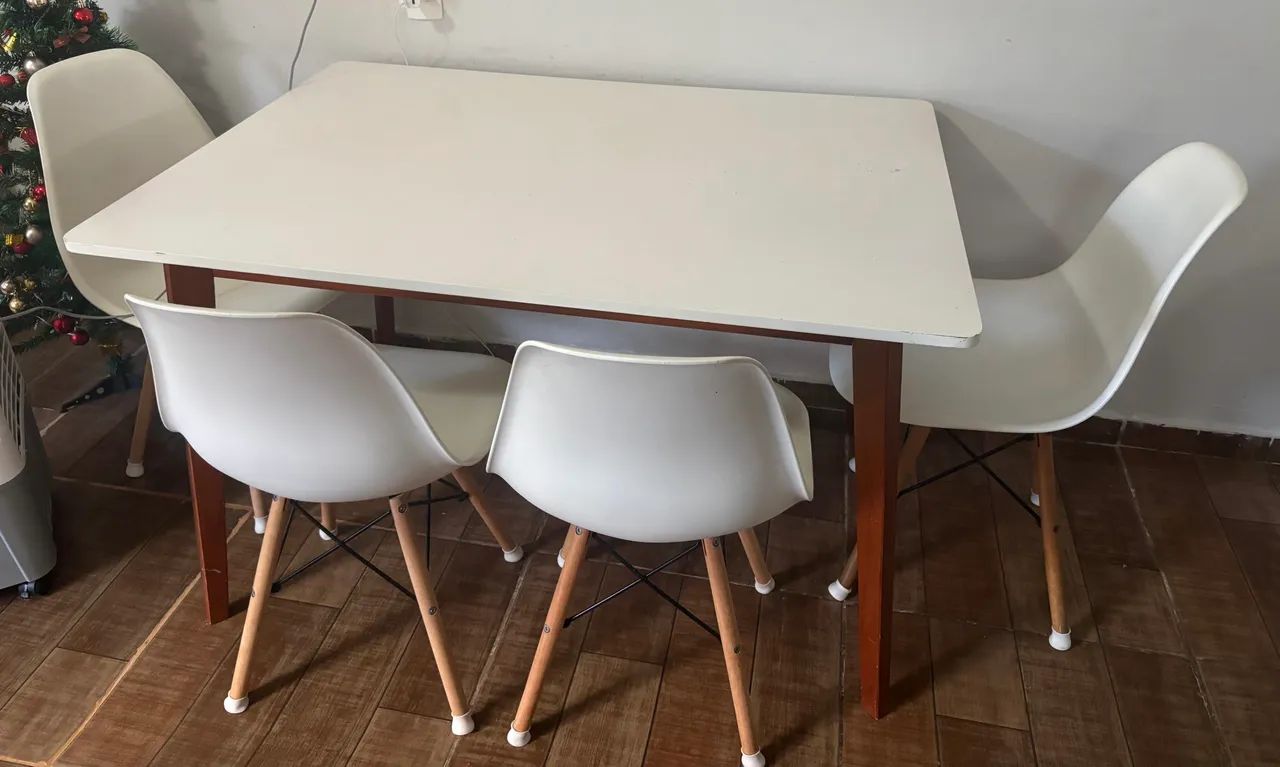 Mesa de jantar com 4 cadeiras  - Foto 2