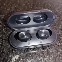 Fone de ouvido sem fio com estojo recarregável - Bluetooth e touch - Foto 2