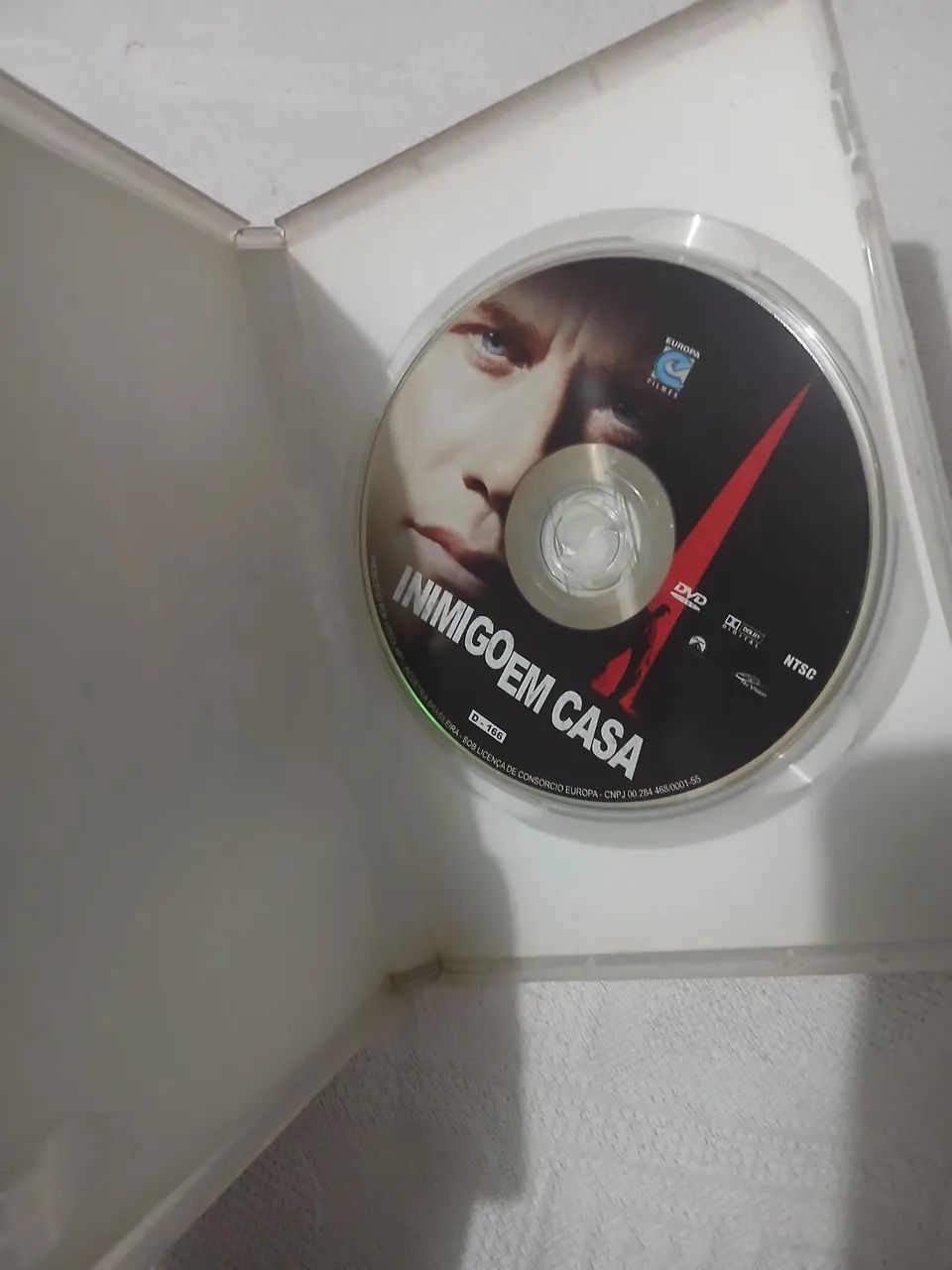 DVD - Inimigo em Casa - Foto 3