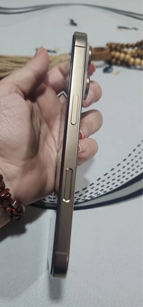 iPhone 16 Pro - Desert Titanium - 128GB - Foto 5