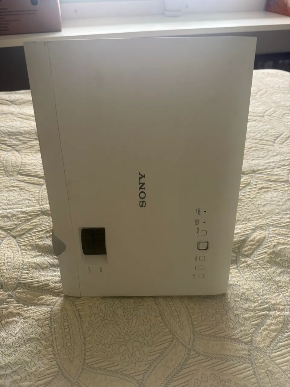 Projetor Sony XGA VPL DX140B + tela elétrica. 150° - Foto 6