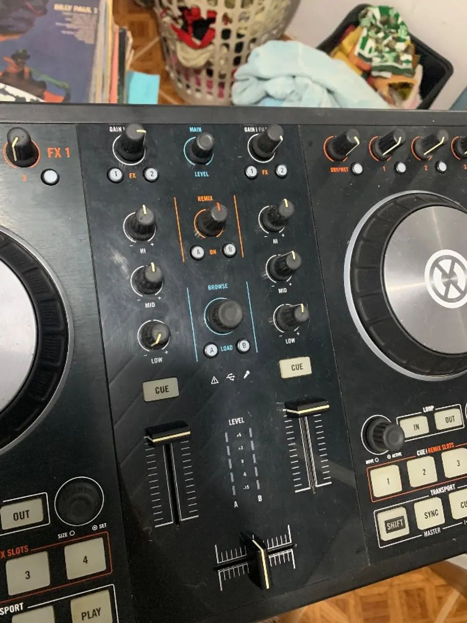 Controladora DJ Traktor MK2 S2 - Foto 4