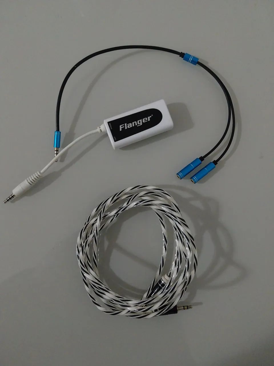 Kit de Áudio P2 - Cabos e Adaptadores | Ótimo Estado