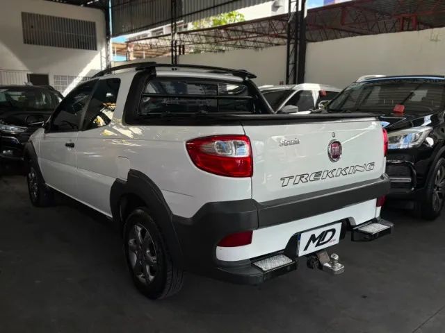 Fiat Strada Trekking 1.6 16V Flex CD 2016 - Foto 5