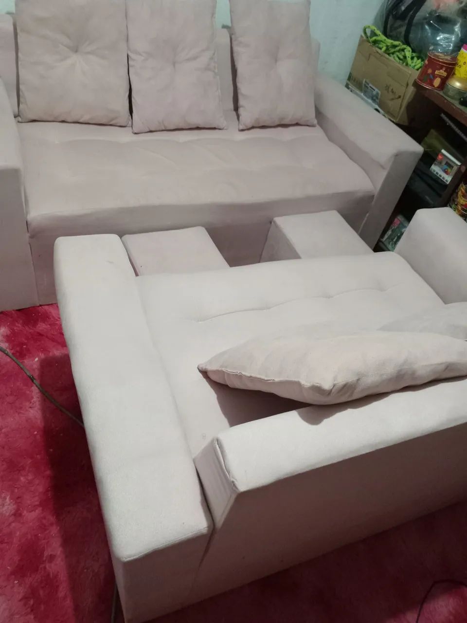 Vendo esse lindo sofá completo na cor rosa bebê leia o anúncio  - Foto 4