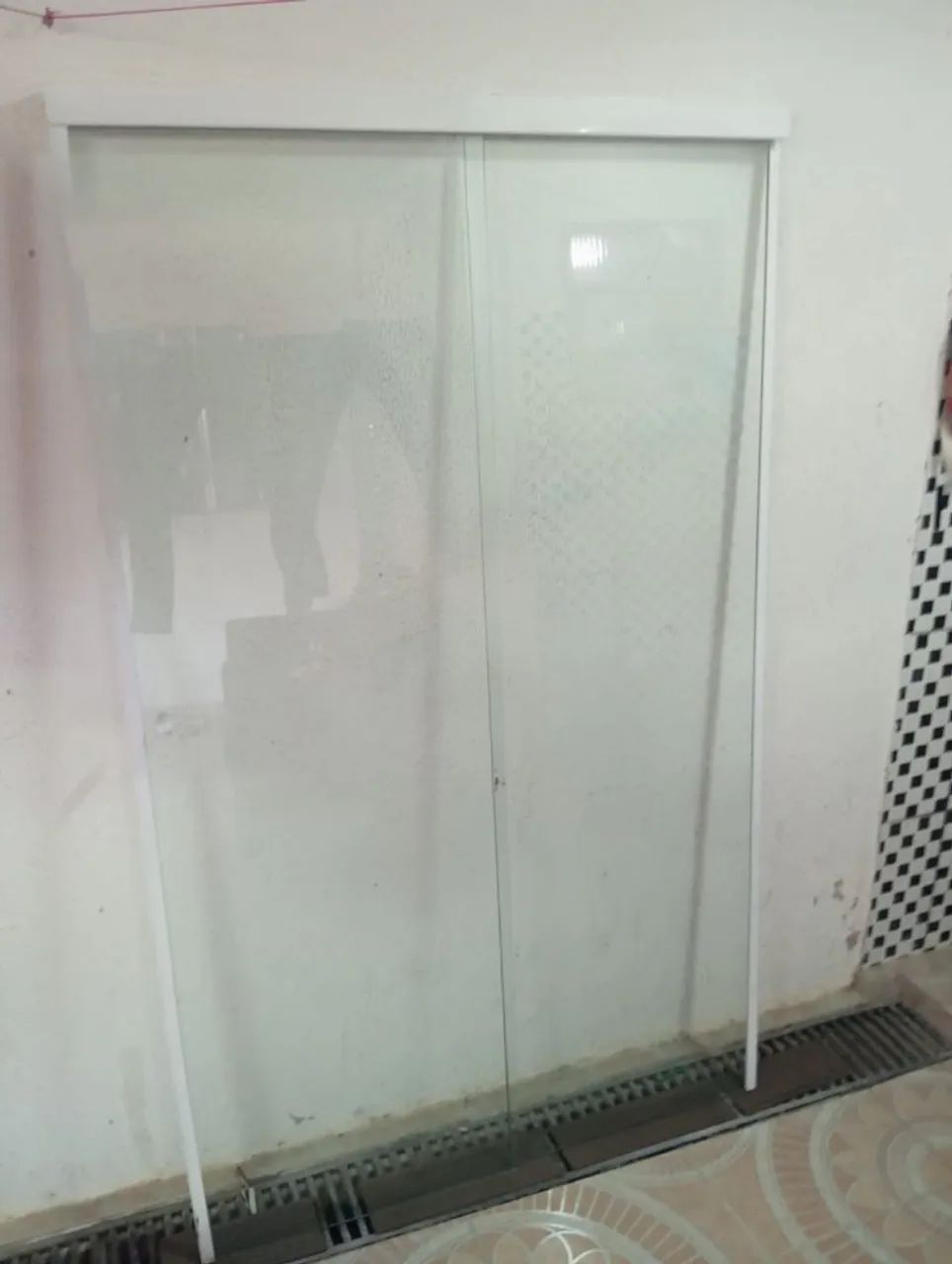 Porta Box de banheiro de vidro - Foto 2