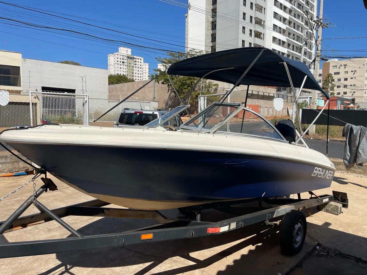 Lancha Bayliner 16 pés 