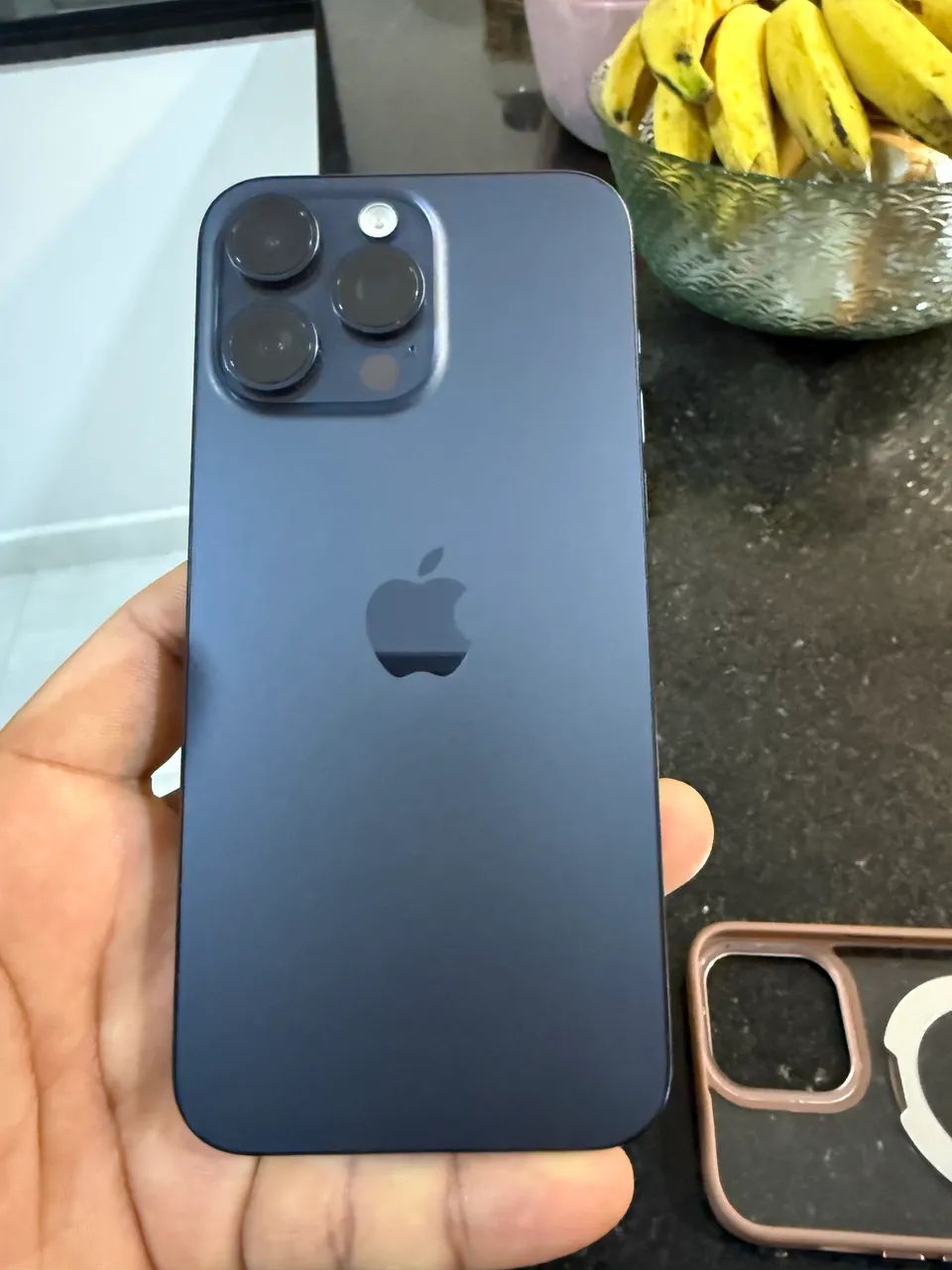iPhone 15 Pro Max - Foto 3