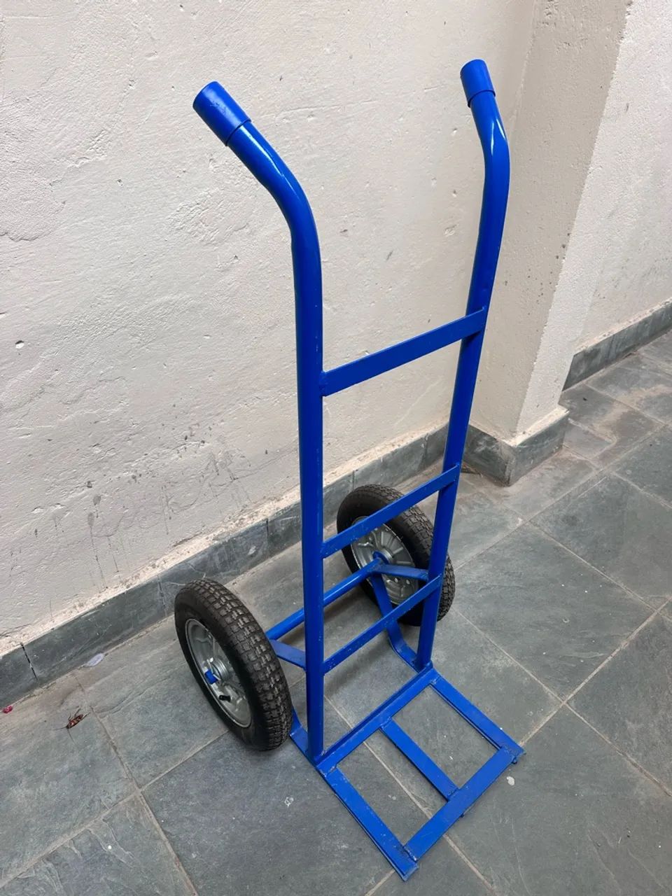 Carrinho de Carga 2 Rodas Reforçado - Excelente Estado - Foto 2