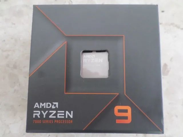 AMD Processor AMD Ryzen 9 7900X, up to 5.6GHz Turbo Boost, 76MB Cache, AM5 Socket, 12 Cores