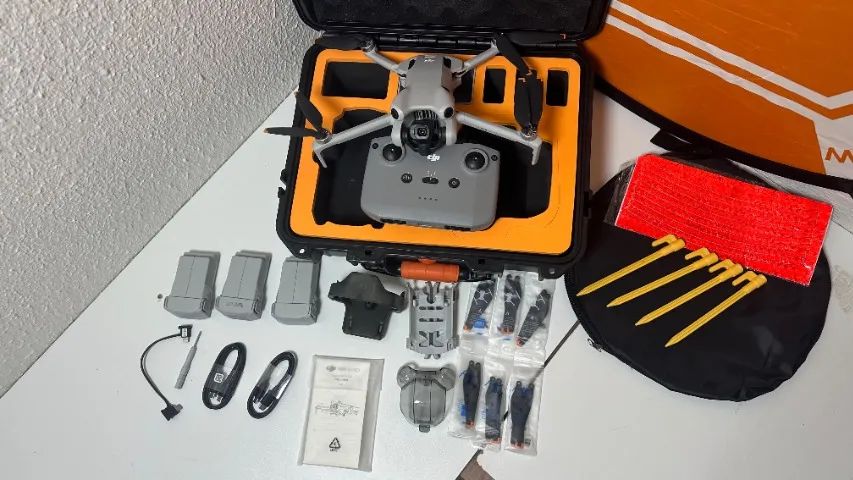 Drone DJI MINI 4 PRO + RC-N3 | FLY MORE Combo | 3 baterias - Foto 3