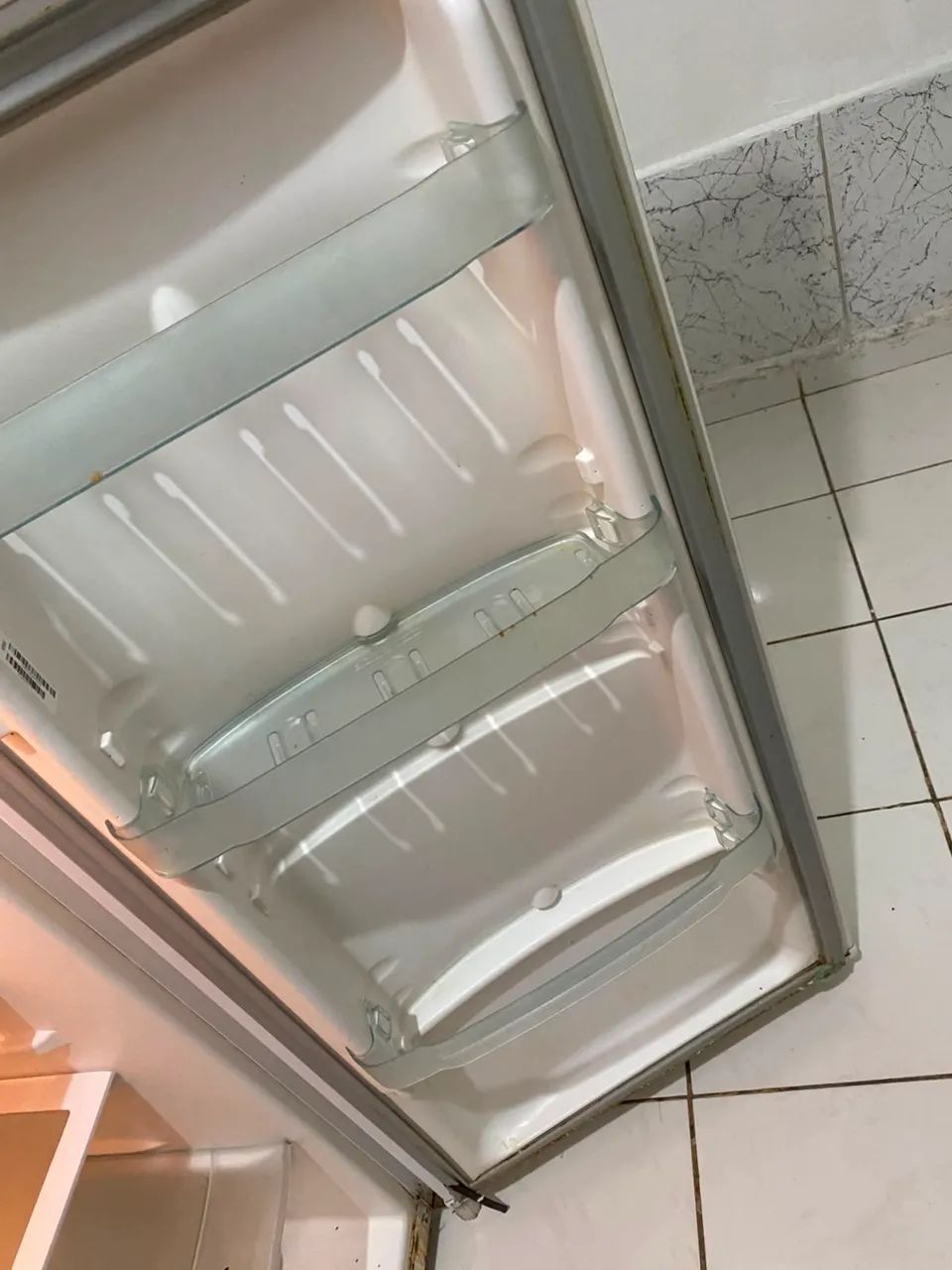 GELADEIRA EM PERFEITO ESTADO - Foto 2