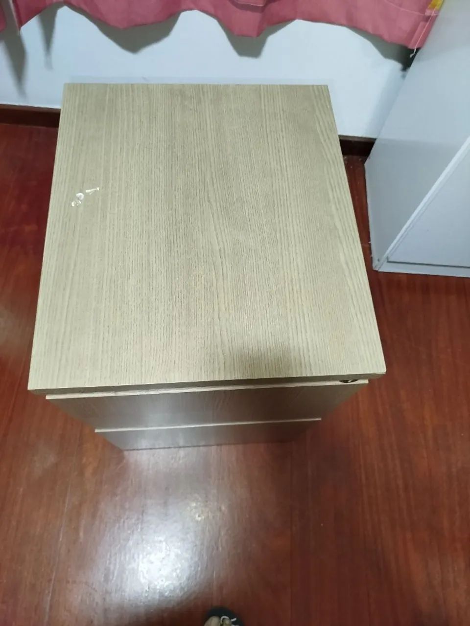 Mesa escritório com gaveteiro e cadeira  - Foto 4
