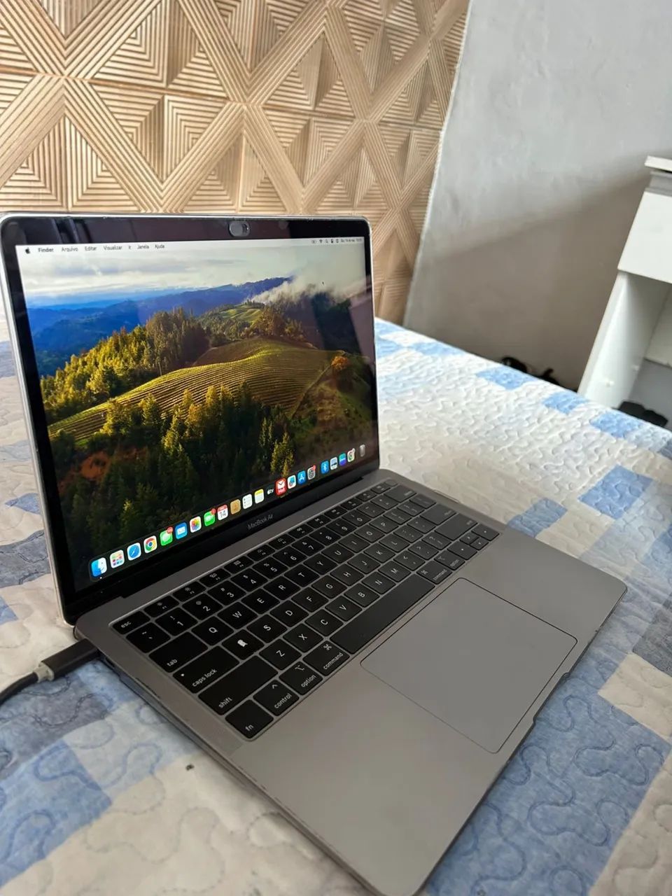 MacBook pro 13 polegadas 2019 com Touch Bar - Excelente Estado +