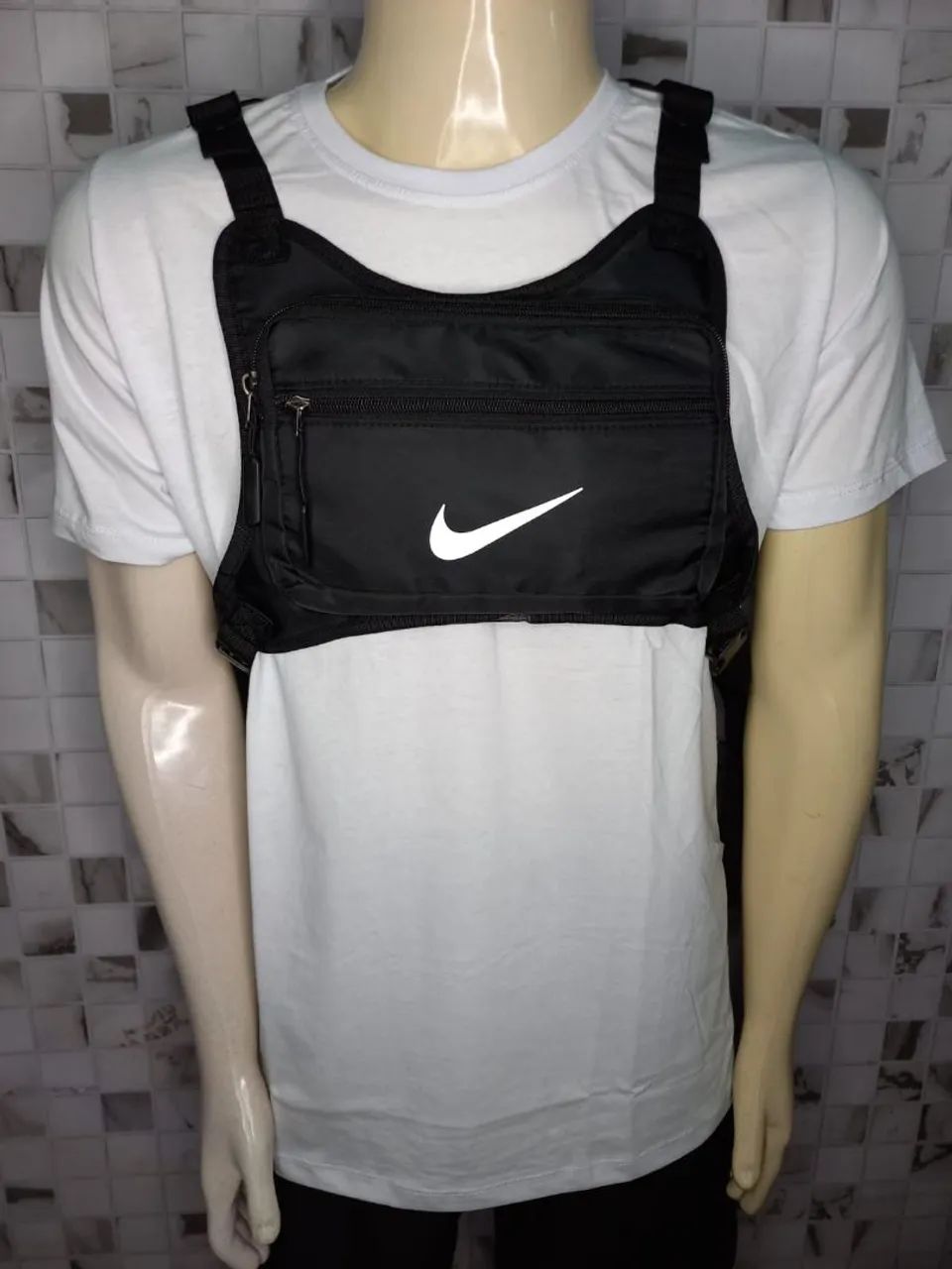 COLETE PEITORAL NIKE