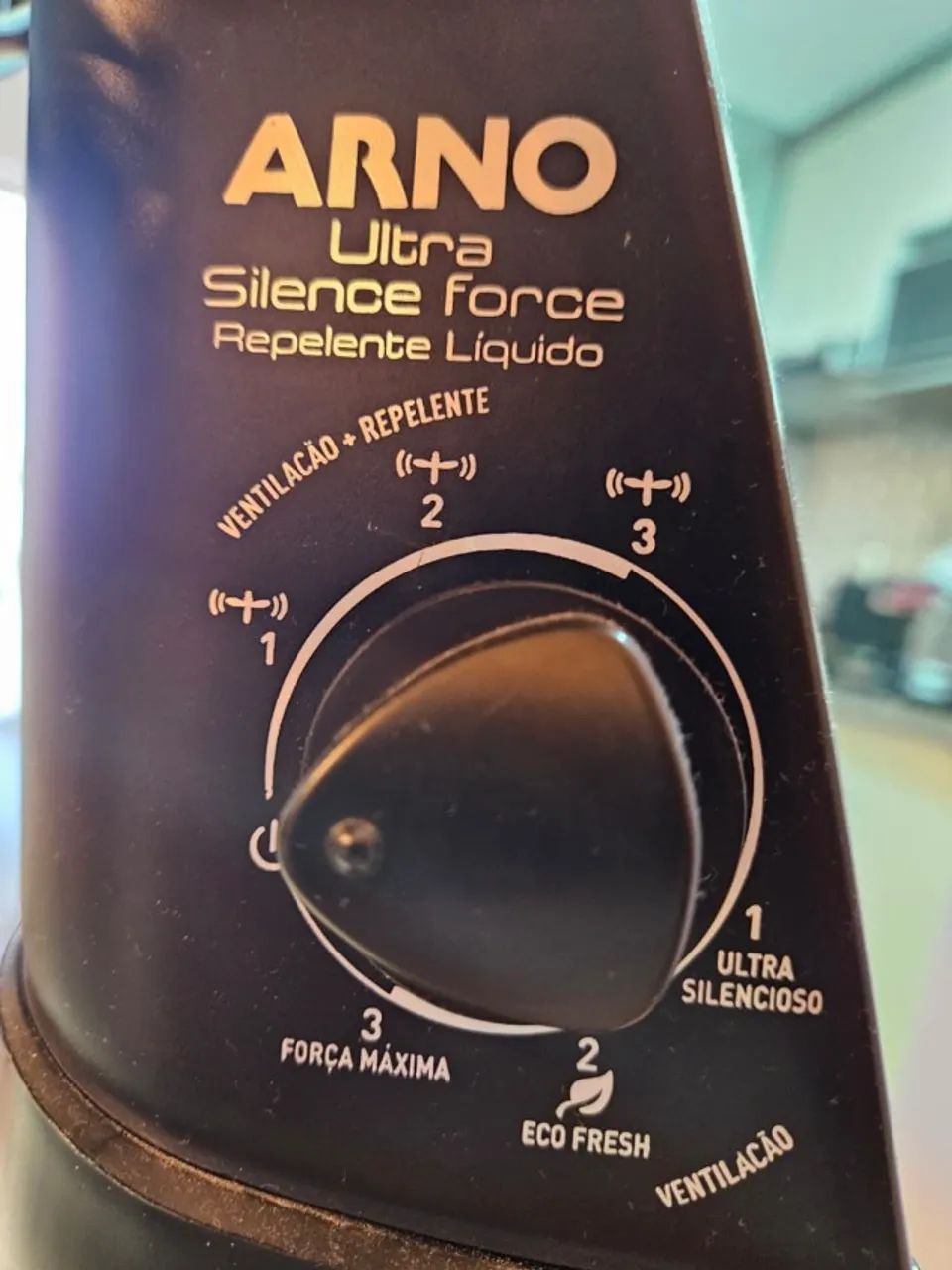 Ventilador de Coluna Arno Ultra Silence Force com função de Repelente Líquido - Foto 4