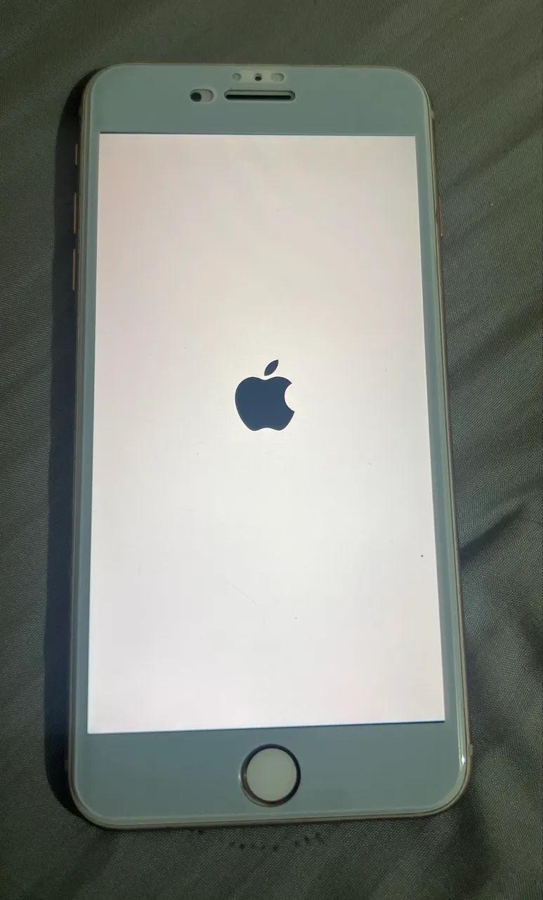 iPhone 8 Plus 