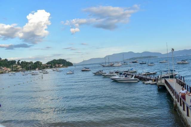 Flat em angra com lazer no condomínio e de frente para o mar azul - Foto 17