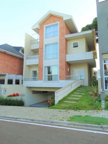 Excelente Casa em Condominio - Boqueirão