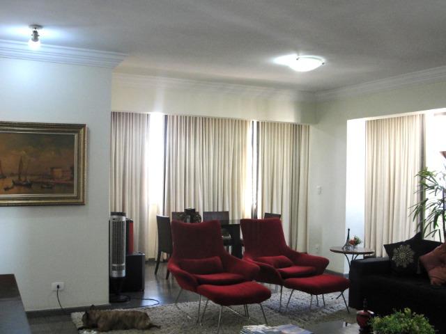 Apartamento 3 quartos, 2 garagens, 198 m² no Setor Bueno