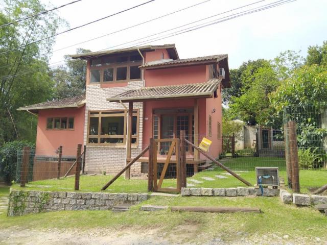 Casa em terreno individual no rio tavares