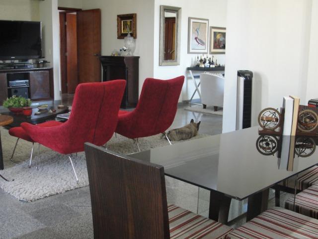 Apartamento 3 quartos, 2 garagens, 198 m² no Setor Bueno - Foto 16