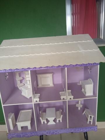 Vendo uma casinha de bonecas