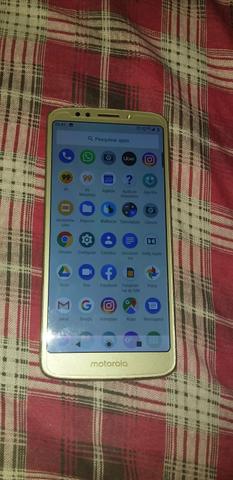 Vendo ou troco Moto G6 Play 32 Gig Impressão Digital