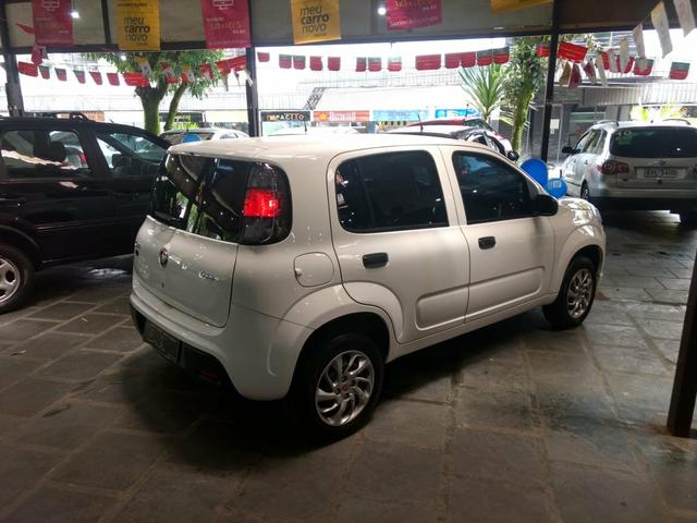 Uno Drive 2017/2018 branca 1.0flex completa - Foto 5