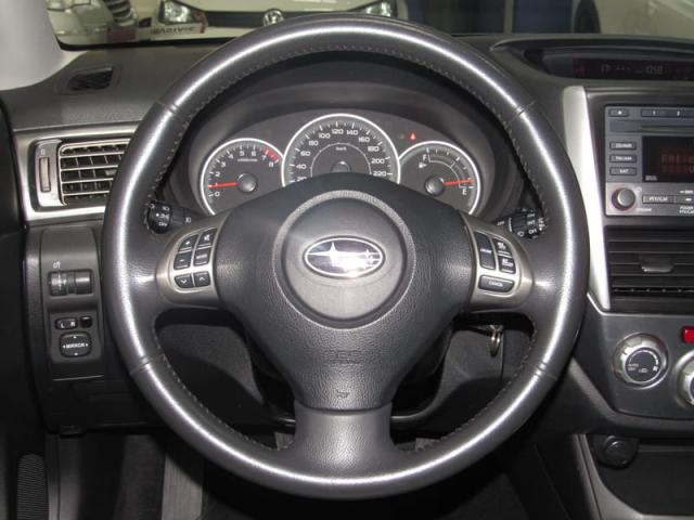 SUBARU IMPREZA XV 4X4 2.0 16V 4P AUT 2011 - Foto 15