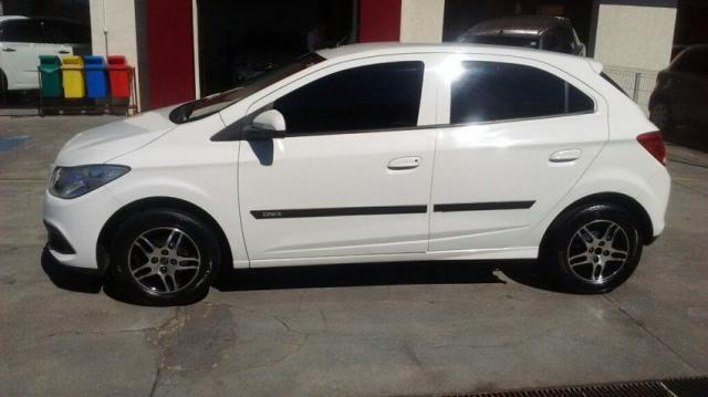 CHEVROLET ONIX LT 1.0 8V SPE/4 FLEX Branco 2013/2013 - Foto 9