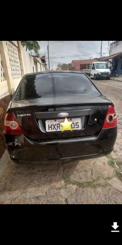 Ford Fiesta sedan - Foto 2
