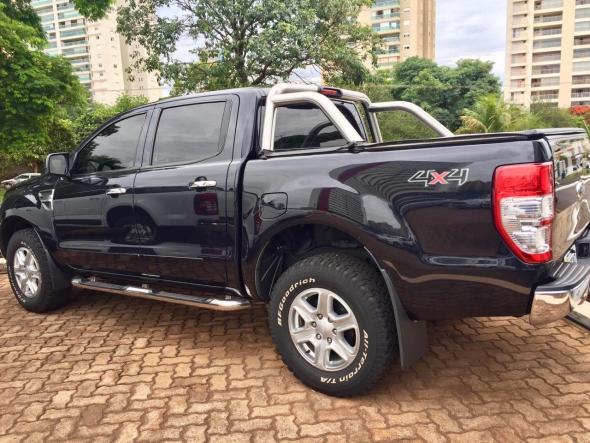 FORD RANGER 2013/2014 3.2 XLT 4X4 CD 20V DIESEL 4P AUTOMÁTICO
